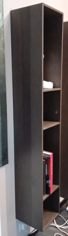Como bookcase